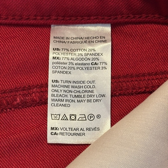 NWOT Chico's Cherry Red High-Rise Straight-Leg Crops US Size 8 Chico's Size 1 - Picture 8 of 13